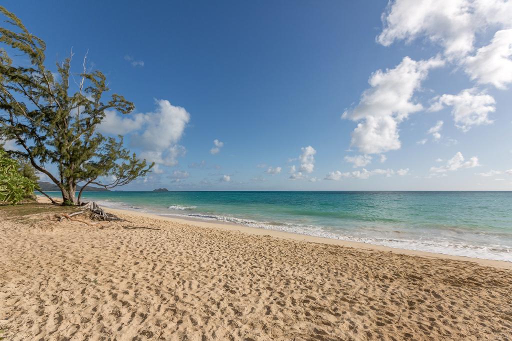 Waimanalo Beach Bungalow, Vacation Rental in Waimanalo North Shore Oahu