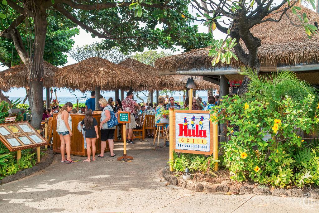 Hula Grill in Kaanapali, Maui, Hawaii Hawaiian Beach Rentals
