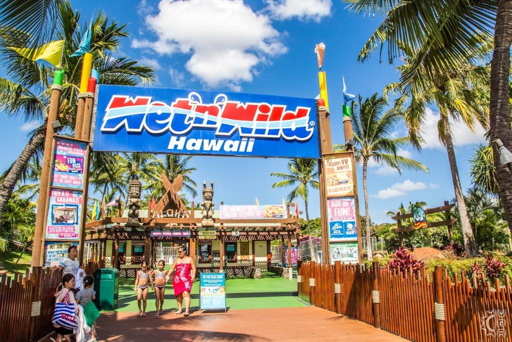 Wet'n Wild in Kapolei, Oahu, Hawaii Hawaiian Beach Rentals